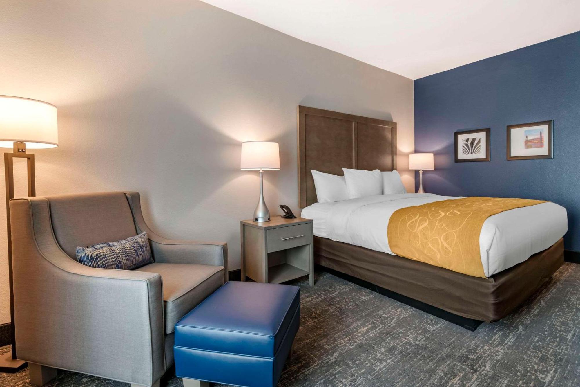 Comfort Inn & Suites Jacksonville - Orange Park Near Naval Air Station Экстерьер фото