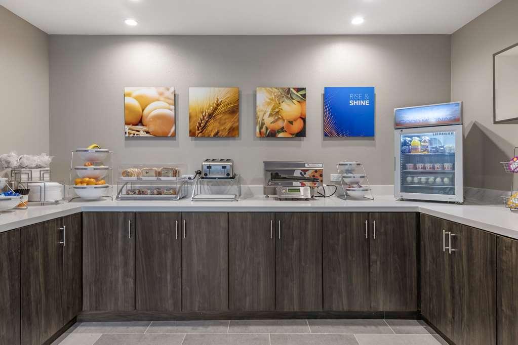 Comfort Inn & Suites Jacksonville - Orange Park Near Naval Air Station Ресторан фото