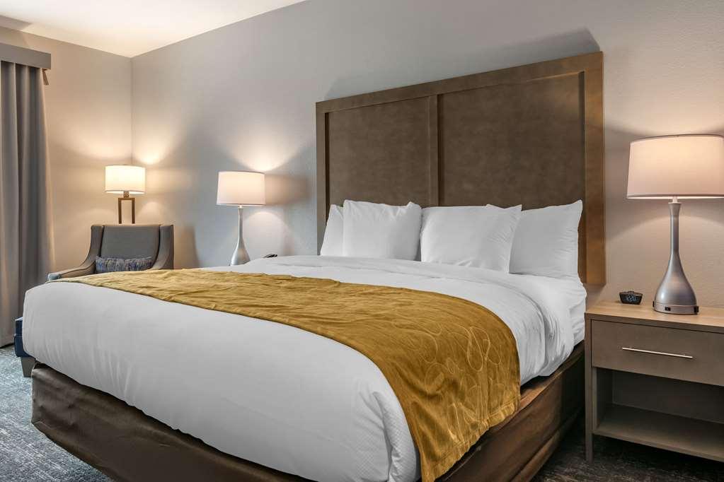 Comfort Inn & Suites Jacksonville - Orange Park Near Naval Air Station Номер фото