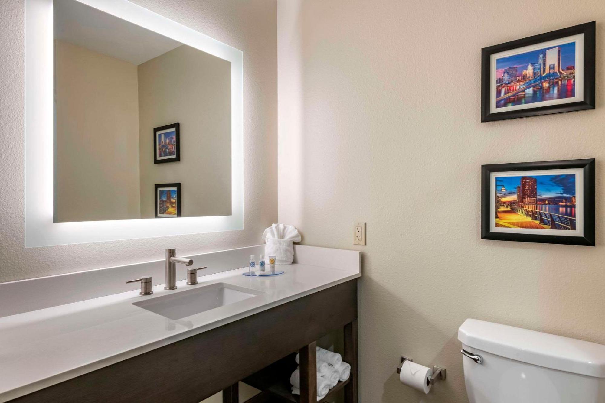 Comfort Inn & Suites Jacksonville - Orange Park Near Naval Air Station Экстерьер фото